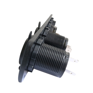 Modification de bateau de voiture panneau à quatre trous étanche double USB chargeur de voiture + voltmètre + prise allume-cigare + petit interrupteur - Product Image 2