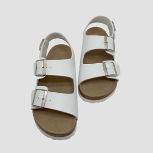 Birkenstocks Pantoufles d'été en cuir personnalisées de luxe Sabots allemands de haute qualité Semelle extérieure en Tpu Semelle en liège Style extérieur pour hommes femmes - Product Image 5