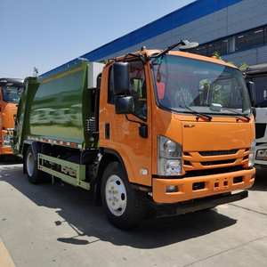 Camion à ordures compacteur de marque japonaise IZUSU, 9 mètres cubes, camions à déchets pour usage municipal - Product Image 4