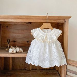 Zomerse nieuwe baby romperjurk zonder mouwen, meisjes kant bloemetjes bodysuit, schattige baby meisjes kleding - Product Image 1