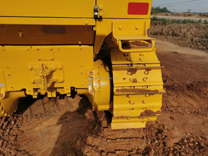 Бульдозер гусеничный SHANTUI DH17, 17900 кг, 170 л.с., ход 3,8 м, гидростатический привод, двигатель WEICHAI, полностью гидравлическая система с насосом - Product Image 6