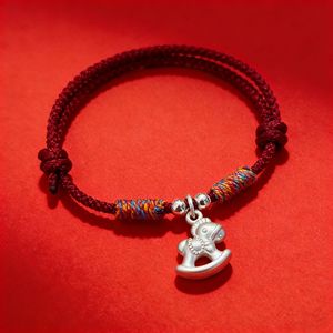 Pulsera de Hilo Rojo con Amuleto del Zodiaco Caballo en Plata Pura 999, Joyería Unisex para Regalo - Product Image 1