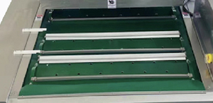 Máquina de Envasado al Vacío Automática con Cinta Transportadora Continua Externa Industrial Eléctrica DZ-1000 Ruian para Alimentos, Películas y Papel - Product Image 4