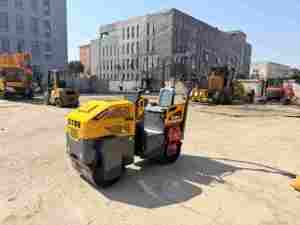 Rodillo Compactador de Asfalto de Doble Tambor Mini XMR30S de 3 Toneladas, Maquinaria de Construcción - Product Image 4