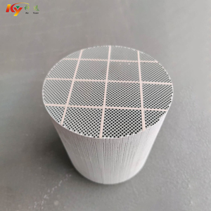 <span class=keywords><strong>Plaque</strong></span> catalytique en céramique en nid d'abeille de filtre poreux en gros pour la <span class=keywords><strong>catalyse</strong></span> ternaire prix compétitif sur les pièces de moteur - Product Image 1
