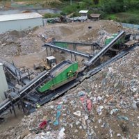Ligne de production de tri des déchets à grande échelle avec pompe à engrenages motorisée, machine de criblage des déchets de construction pour plastique, bois et briques
