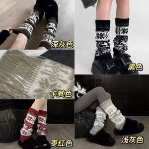 Fair Isle Knitted Slouch <b>Socks</b> With Snowflake Pattern Warm Winter Leg Warmers For Women Autumn And Winter Fashion - Product Image 4
