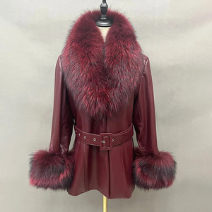 Giacca in pelle di pecora da donna con collo e polsini in pelliccia di volpe - Product Image 5