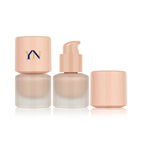 Fond de Teint Liquide Personnalisable en Gros avec Logo pour Bouteille en Verre Dépoli – Correcteur Nourrissant Effet Flou – Maquillage Gratuit