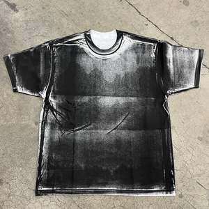 Camiseta Personalizada Lisa con Efecto Cepillado, Camiseta Oversize con Estampado de Pintura a la Tinta para Hombre - Product Image 1