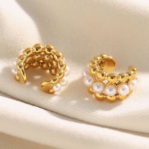 Boucles d'oreilles tendance pour femmes en or 18 carats avec imitation de perles, style européen et américain, nouvelles boucles d'oreilles géométriques simples en acier inoxydable pour cadeau - Product Image 4