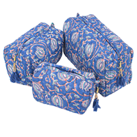 Sac de maquillage portable en coton matelassé à motif floral avec logo personnalisé, grande capacité, organisateur de cosmétiques réutilisable, fermeture éclair, pompon, pour femmes, voyage