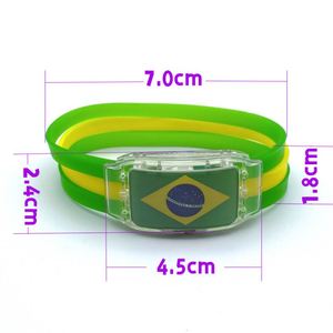 Bracelets en silicone personnalisés lumineux dans le noir pour événements, entrées de fête, avec lumière LED, en gros, pour supporters de football, sportifs - Product Image 5