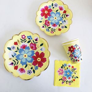 Ensemble de vaisselle jetable en forme de fleur avec dentelle et estampage à chaud pour fêtes d'anniversaire - Product Image 4