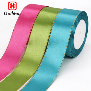 Grosir pita hadiah 100% poliester 38 mm warna Solid pita Satin wajah tunggal dengan potongan emas di kedua sisi hadiah Natal untuk - Product Image 5