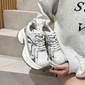 Zapatillas deportivas casuales plateadas 2026 - Nuevas zapatillas deportivas de malla con cordones y suela gruesa para mujer - Zapatillas con cordones - Product Image 4