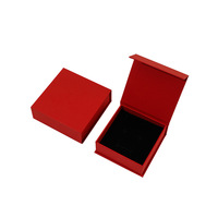 Boîte à bijoux magnétique A1 de qualité supérieure avec couvercle rabattable, en carton estampé à chaud or, pour bagues et colliers, doublée de velours
