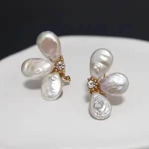 Boucles d'oreilles style baroque perles d'eau douce boucles d'oreilles pierres précieuses fleur boucles d'oreilles femmes