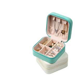 Étui à bijoux de haute qualité, étui à bijoux en velours, étui à bijoux de voyage personnalisé - Product Image 1