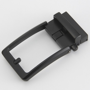 Cinturón automático de estilo coreano para hombre, nuevo, de aleación de zinc, para pantalones y bolsos, con hebilla juvenil. - Product Image 1