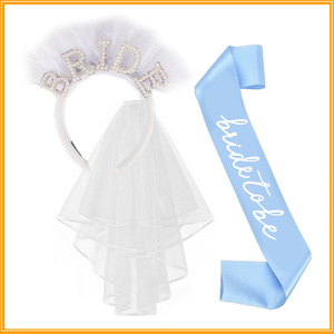 Kit Cadeau Future Mariée : Écharpe, Voile, Robe en Satin, Diadème, Tatouages Temporaires pour Douche Nuptiale et Enterrement <span class=keywords><strong>de</strong></span> Vie <span class=keywords><strong>de</strong></span> Jeune Fille - Product Image 4