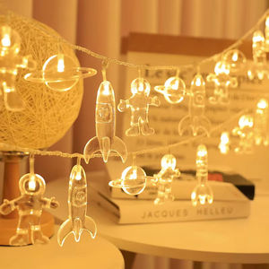 <span class=keywords><strong>Guirlande</strong></span> <span class=keywords><strong>lumineuse</strong></span> décorative astronaute, fusée, planète, fée, à piles, 20 LED, <span class=keywords><strong>guirlande</strong></span> <span class=keywords><strong>lumineuse</strong></span> galaxie pour enfants, décoration de Noël - Product Image 1