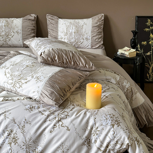 Parure de lit en coton style rétro français, 100 fils, à volants floraux, pour usage domestique - Product Image 1