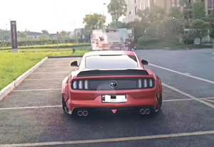 Kit de Carrocería Ancha Estilo Robot para Ford Mustang, 9 Piezas - Product Image 4