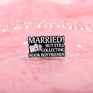 Xiyin xuyên biên giới mới đơn giản Câu lạc bộ cuốn sách quần áo phụ kiện cổ áo Pin kim loại huy hiệu Joker nhà máy đúc Niken đen - Product Image 2