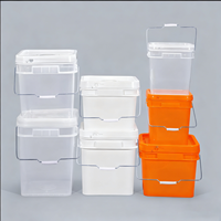 Seau carré en plastique PP épais et réutilisable de 2 L avec couvercle et poignée en plastique ou en métal pour l'emballage et le stockage du miel (vente en gros)