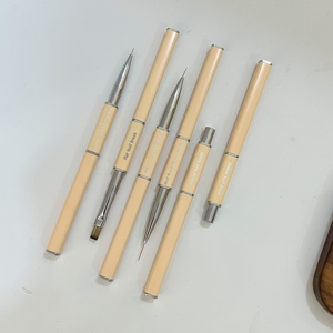 Pinceau à ongles français avec manche métallique, design pistolet coloré, poils en nylon, pour salon de manucure, fournitures en gros - Product Image 2