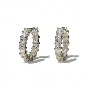 Orecchini a Cerchio in Oro Bianco con Cristalli Taglio Principessa, Gioielli Trendy da Festa per Donne - Product Image 1