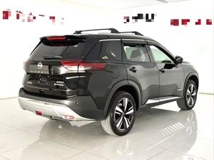 นิสสัน โร้ก ปี 2022 เกียร์อัตโนมัติ เทอร์โบ เบาะหนัง พวงมาลัยซ้าย ล้อแม็ก R18 แร็คหลังคา ขับเคลื่อนล้อหน้า กล้องมองหลัง - Product Image 5