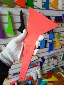 Squeegee triangulaire en plastique jaune pour <span class=keywords><strong>film</strong></span> de protection de voiture, outil pour <span class=keywords><strong>film</strong></span> de fenêtre, motif triangulaire, grand squeegee triangulaire - Product Image 5