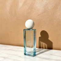 Flacon de parfum en verre de luxe avec vaporisateur, design couleur personnalisé, impression de logo par sérigraphie