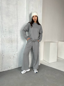 2025 yeni yıl boyun kazak uzun kollu üst rahat nefes kazak katı desen geniş bacak pantolon kış iki parçalı takım - Product Image 6