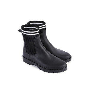 YL7379 Offre Spéciale dames de haute qualité femmes mode PVC bottes de pluie chaussures de grande taille - Product Image 4
