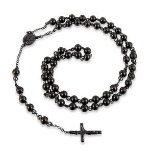 Collar de Rosario con Cuentas Negras <span class=keywords><strong>y</strong></span> Colgante Ovalado de Cruz con Crucifijo de Jesús - Product Image 1