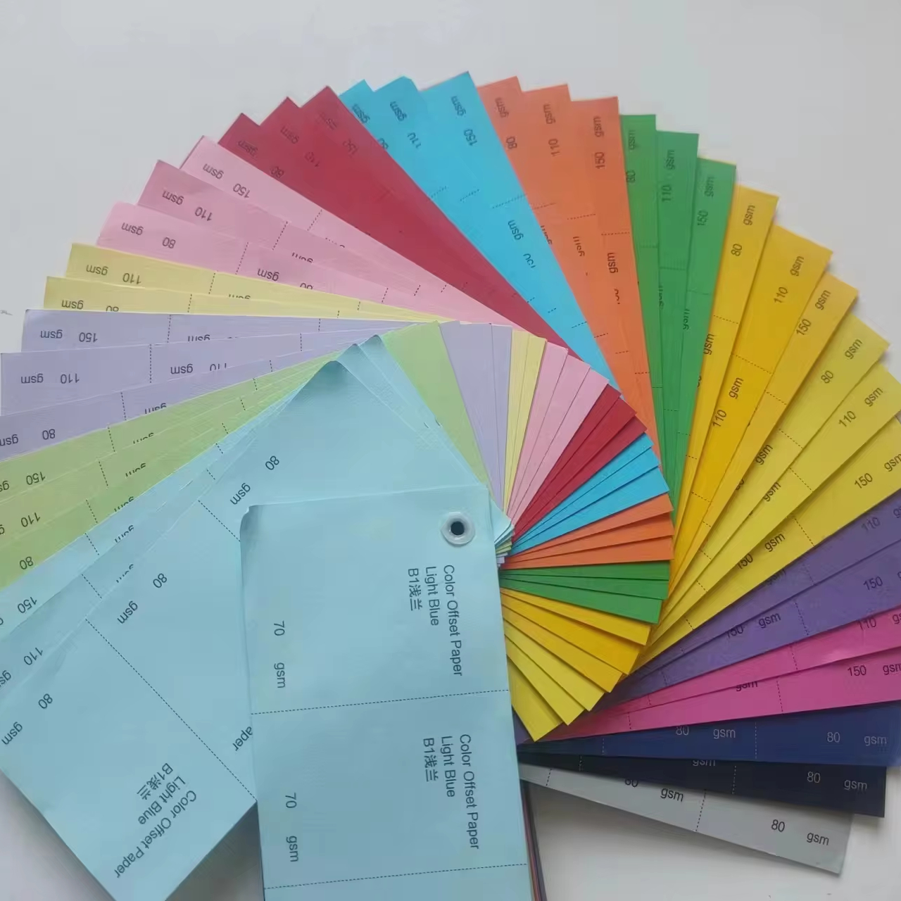Competitive Price 70g 80g 110g 150g 180g 220g A4 A3 Colored Sheets Arts Craft Color Printing Hard Cardboard Color Paper
