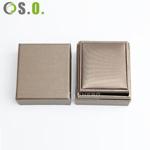 Boîtes en cuir PU de qualité supérieure personnalisées en or brossé en gros pour collier, bracelet, bague, boucles d'oreilles, boîte à bijoux - Product Image 5