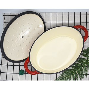 Cacerola de Hierro Fundido Esmaltado de Color Rojo, Forma Irregular, con Tapa, Diseño Europeo, 23 cm de Diámetro, Apta para Gas e Inducción - Product Image 3