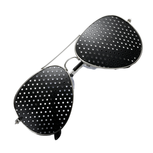 Gafas de Sol Polarizadas con Orificios Pinhole Boyarn, Antimiopía, Montura Completa, Gafas de Moda <span class=keywords><strong>para</strong></span> Ejercicios Oculares y Mejora de <span class=keywords><strong>la</strong></span> Visión - Product Image 1