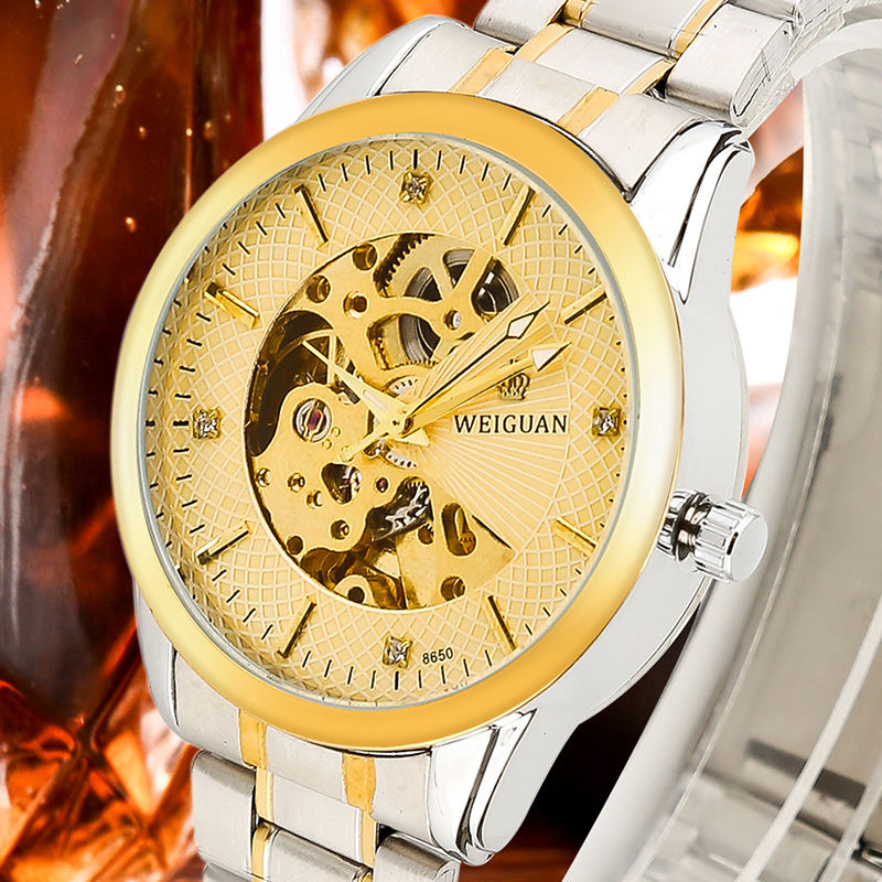 Mechanical watch with gold bottom