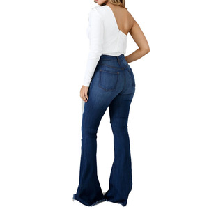 Jeans da Donna alla Moda a Vita Alta con Fondo Ampio Cinque Tasche Jeans a Zampa Effetto Consumato Taglie Forti - Product Image 6