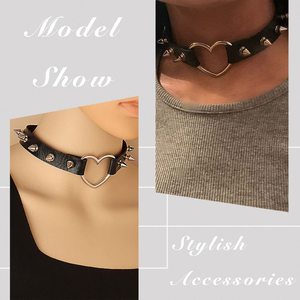 Collar BDSM de PU y Aleación con Púas y Remaches, Cadena Ajustable, 100% Impermeable, Juguete Sexual SM, Accesorio de Cosplay para Mujeres y Chicas - Product Image 1