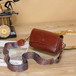 Sacs à bandoulière en cuir de vache véritable AndoBag pour femmes, sacs carrés petits décontractés à la mode, sacs à main pour femmes 9277 - Product Image 1