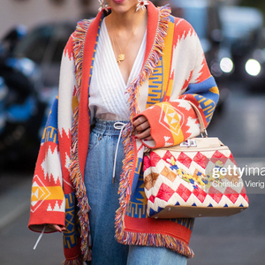 Cárdigan de Invierno para <span class=keywords><strong>Mujer</strong></span>, Diseño Moderno, Envío Inmediato, Manga Larga, Estilo Oversize, con Borlas, Mezcla de <span class=keywords><strong>Lana</strong></span>, Jacquard Vintage - Product Image 1