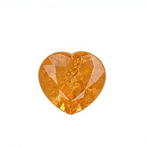 Piedra de Granate Mandarina Spessartita Natural Certificada por IGI, Corte en Forma de Corazón, con Buen Color y Brillo, Calidad de 3.68 Quilates - Product Image 1