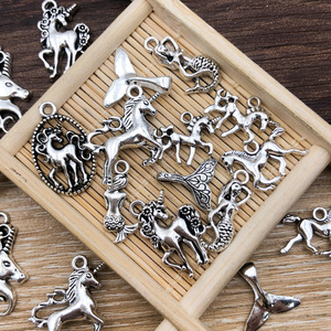 จี้ยูนิคอร์นโลหะผสมสังกะสีชุบสำหรับทำเครื่องประดับ DIY ชุด 18 ชิ้น - Product Image 3