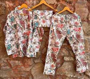 Conjunto de Pijama Indio Hecho a Mano en Jaipur para Mujer, Estampado, Ropa de Dormir de Verano para Primavera, Pijamas Cómodos para la Noche - Product Image 1